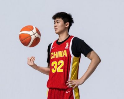 19岁超新星！李悦洲6中6轰18+3+3 已成男篮替补大杀器