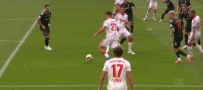 半场：科隆1-0云达不莱梅，马伊纳破门，达林加失点