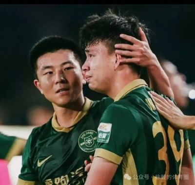 12轮8球领跑中超射手榜 王钰栋为什么会爆发?