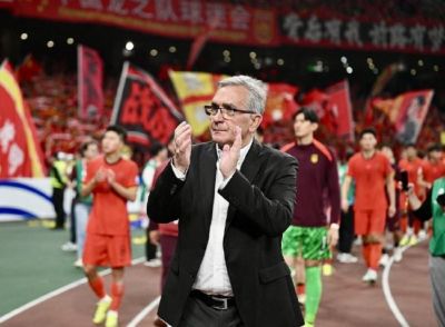 国足最早于足协杯3轮战罢后集中 王钰栋有望争主力