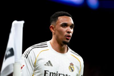 欧文：阿诺德完全可以回利物浦啊，但外界的杂音可能会影响他