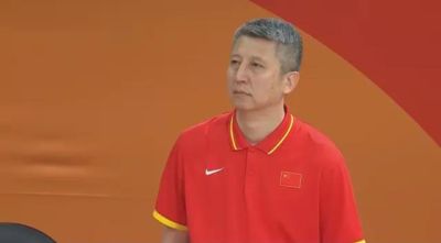 中国男篮两连胜，全队手感火热，王俊杰11+4找回状态，廖三宁23+6