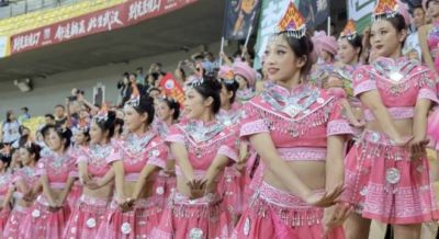 5:1！武汉恩施绿茵对决，解锁湖北两种 “不服周”