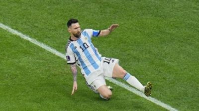 梅西逼近百球里程碑 九百二十八球见证传奇依旧