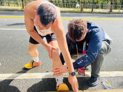 赛道守护不缺位！哈马完备医疗体系护航跑者