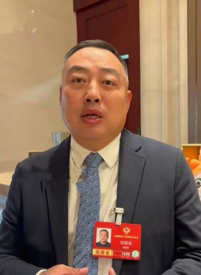 刘国梁争议：年薪40万，给女儿千万级高尔夫教育，钱从哪儿来？