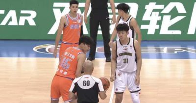 辽宁男篮小胜福建，李虎翼13+7+5全能，段睿骐7+5，后场双星适配
