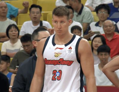 广东热身赛31分大胜！球员评分：5人满分，1人良好，3人合格