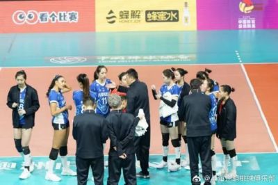 排超女排季后赛苏津同获4连胜 3队提前2轮锁定4强
