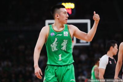 付豪29+9张镇麟19分 辽宁轻取新疆总比分1-0