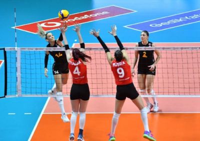 土超女排土航3-2送加拉塔萨雷3连败 费内继续领跑
