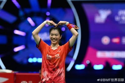 中国大师赛第5日国羽4胜2负 女双包冠亚石宇奇出局