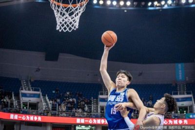 杨瀚森17+11青岛胜上海 吴前20分浙江胜吉林