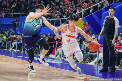 胡明轩20+8广东胜宁波 孙铭徽32分广厦负四川