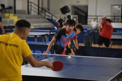 阎森、张怡宁率团访问北马其顿举办青少年乒乓集训营