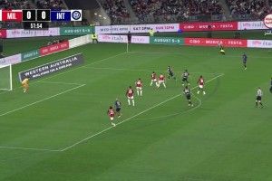 2场不胜！米兰1-1国米 迪马尔科破门 恩昆库造点+点射拉莫斯登场