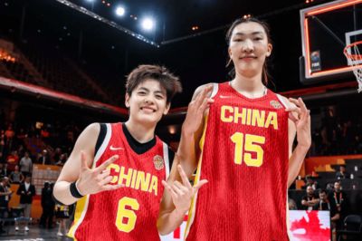 中国女篮长期集训提高在哪里？韩旭/杨舒予用行动“打脸”