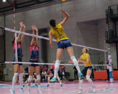 意甲女排科内轻取两连胜 朱婷未进名单哈克获MVP