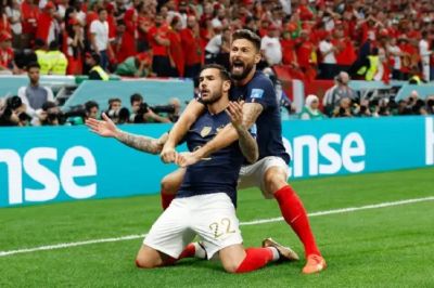 世界杯-姆巴佩两度策攻 法国2-0进决赛将战阿根廷