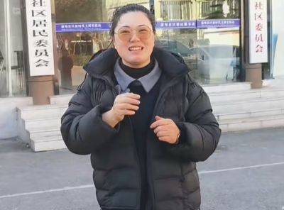 全国冠军退役人生 戴假肢的她成了别人的支柱