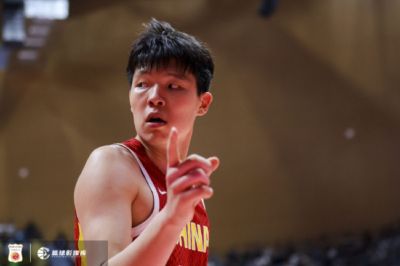 热身赛-中国男篮不敌西甲球队 廖三宁16分