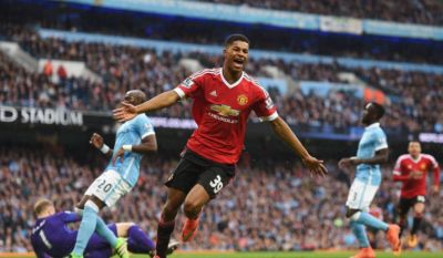 原创
            5-0，1-0！英超情绪之夜！曼城击败曼联，考文垂遭遇失败，多项纪录被刷新