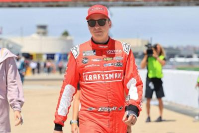 从脸书留言到赛道边：NASCAR冠军背后的摩根·贝尔