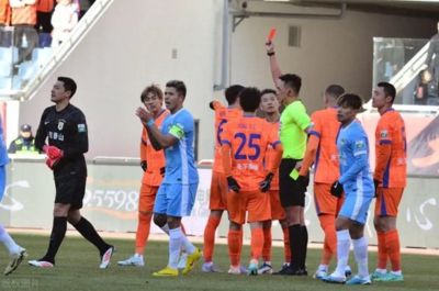 尹波：王大雷开门染红 山东泰山焉知祸福？