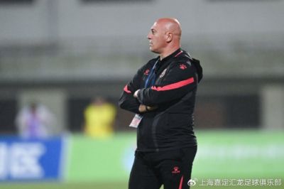 中甲三队齐换帅:形势不妙时 换帅换活法