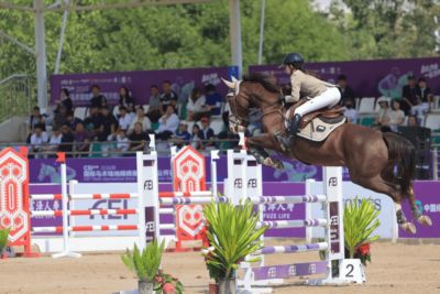 CSI**2026年国际马术场地障碍赛暨济南公开赛启幕