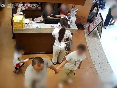 4岁男童事件撕开法治假象：最荒诞的不是冲突本身，是全民对错倒置
