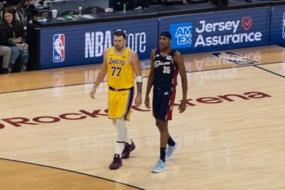 NBA上赛季得分榜发布：东契奇断层领先 夺冠捧杯的凭什么是布伦森