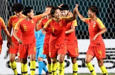 【亚运会】王霜2传2射，中国女足5比1中国香港