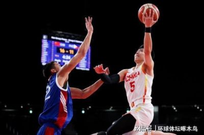 三战全胜狂扫对手128分 中国男篮44分血洗菲律宾昂首晋级八强