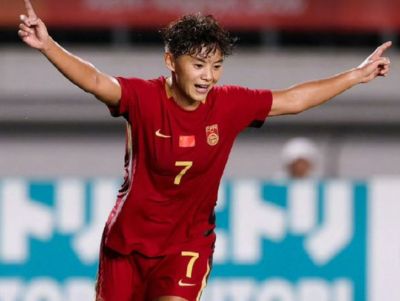 中国女足5-1大胜香港！王霜2射2传独造4球，亚运开门红太提气！