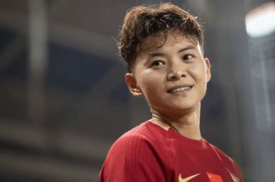 武汉姑娘王霜2进球2助攻，中国女足5比1大胜中国香港队，豪取亚运会开门红