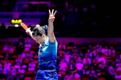 张本美和夺冠后，追平孙颖莎一项纪录！王曼昱首登世界第一，中国奥委会暖心送祝福