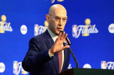 名记：萧华下周将召开新闻发布会 公开谈论对快船做出处罚的理由