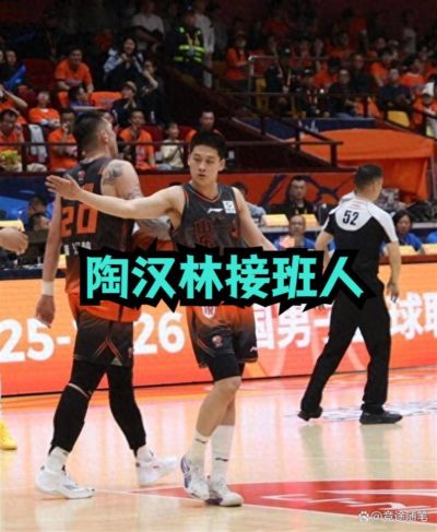 更具时代化的陶汉林接班人，能冲板还能投三分！山东男篮新内线