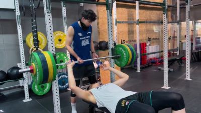卧推110Kg！李炎哲晒训练视频：蓄力重启 迎接更好的自己💪