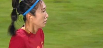 超级巨大的失误！司雨解围变助攻，肖梓彤失误送空门，中国香港女足首次破门