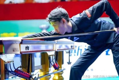 被打4连鞭！袁思俊先赢后输无缘正赛，王信伯3-1夺赛点，黄佳浩优势缩水