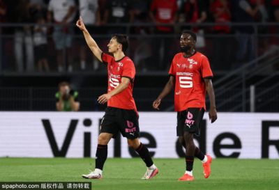 6-4！亚冠开门红，海港外战顶住压力力挫泰超劲旅，安佩姆半场戴帽