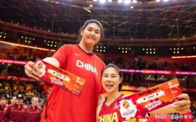 篮协又祭出大昏招？女篮背靠背5小时打两场球：张子宇劲敌被累垮了