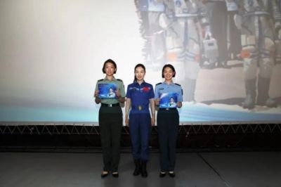 神舟二十四号很快发射，航天员王亚平亮相：会担任女指令长吗