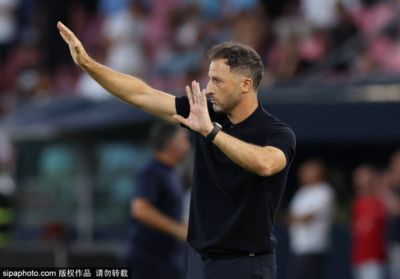 博洛尼亚解雇特德斯科：战术失利与教练更迭的背后故事