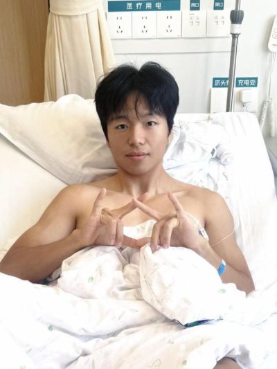 铜梁龙官方：李镇全已接受手术治疗，此前他在亚运集训中意外受伤