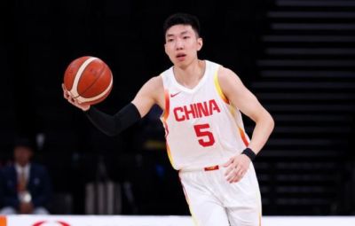 中国男篮险胜沙特挺进半决赛！廖三宁砍30分7篮板