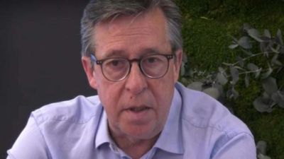 名记塞古罗拉：强迫球员穿支持休塔的球衣太可耻