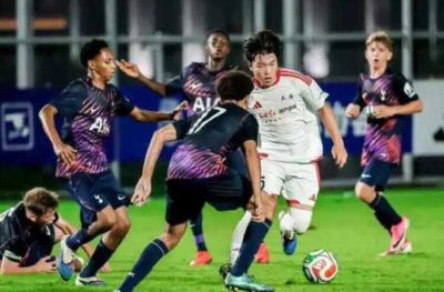 喜讯！西甲俱乐部官宣签约17岁的中国新星，未来或能比肩武磊